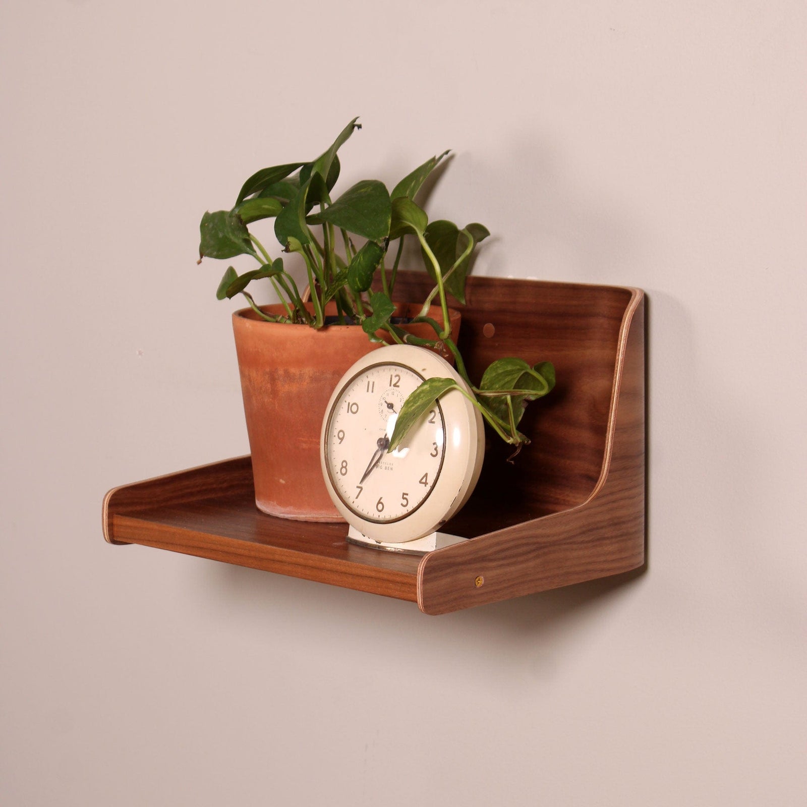 Nelson Shelf onefortythree