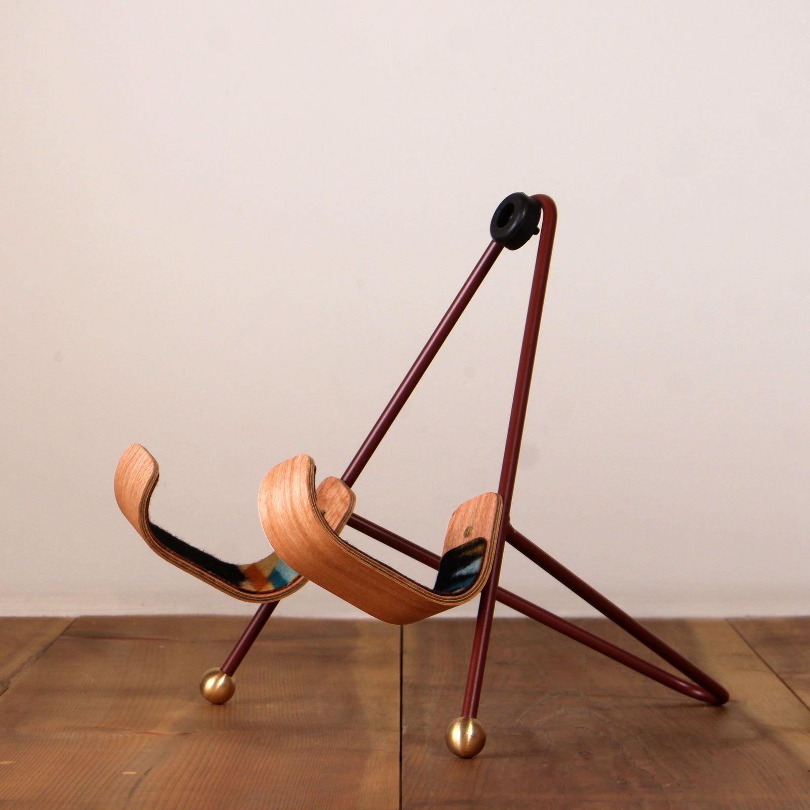 Guitar Stand: Limited Anniversary Edition