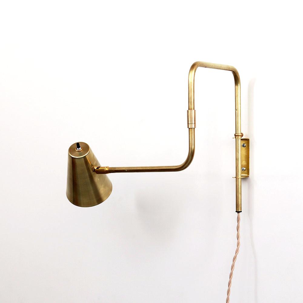 Double-jointed swing lamp onefortythree brass lamp and shade