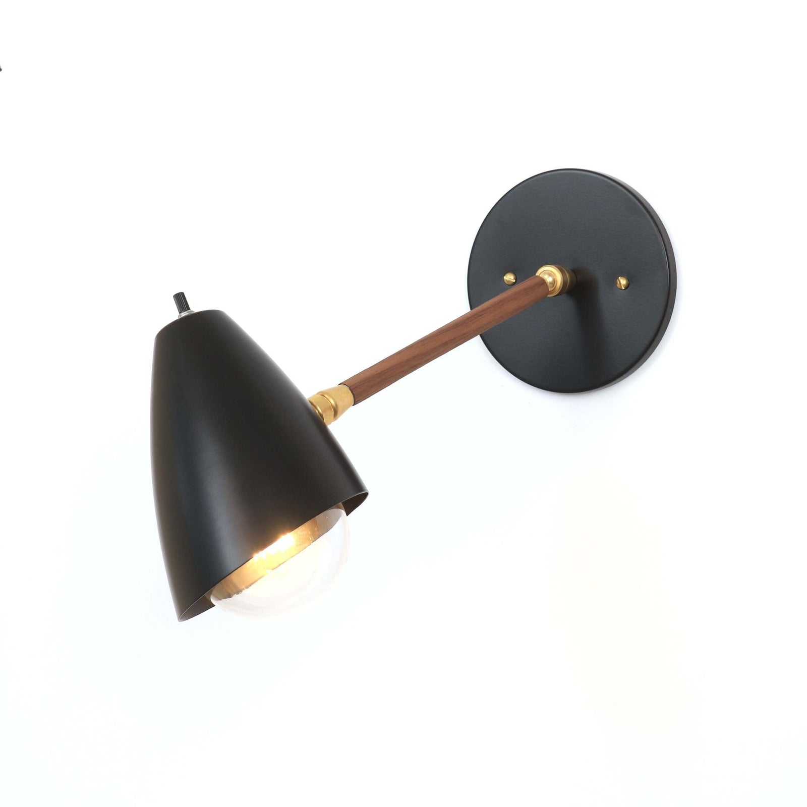 Pinyon sconce Black/Walnut / Brass hardware onefortythree