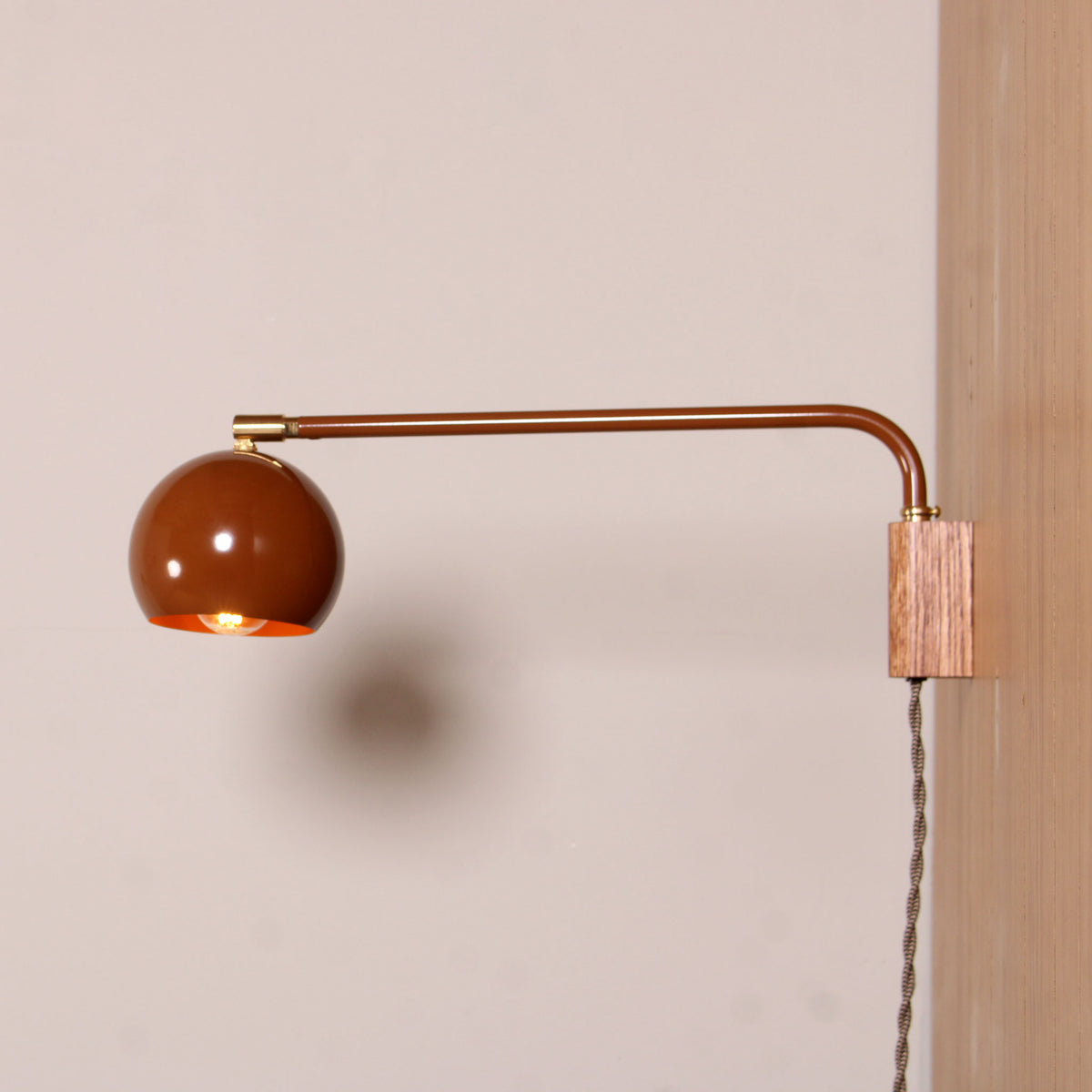 Lucky Lounge Lamp: VHS Edition