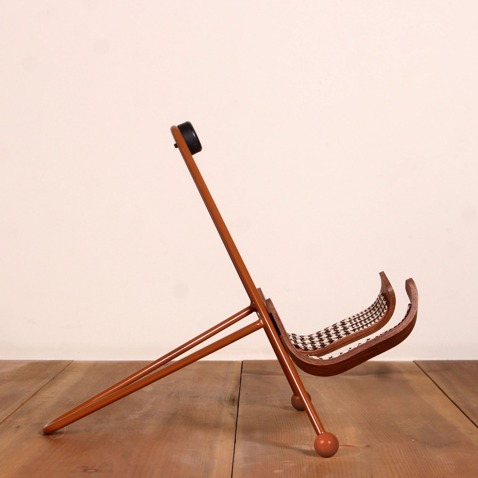 Guitar Stand: VHS Edition