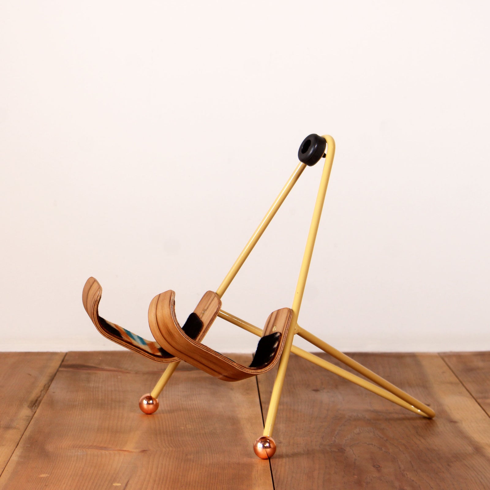 Guitar Stand: Limited Anniversary Edition