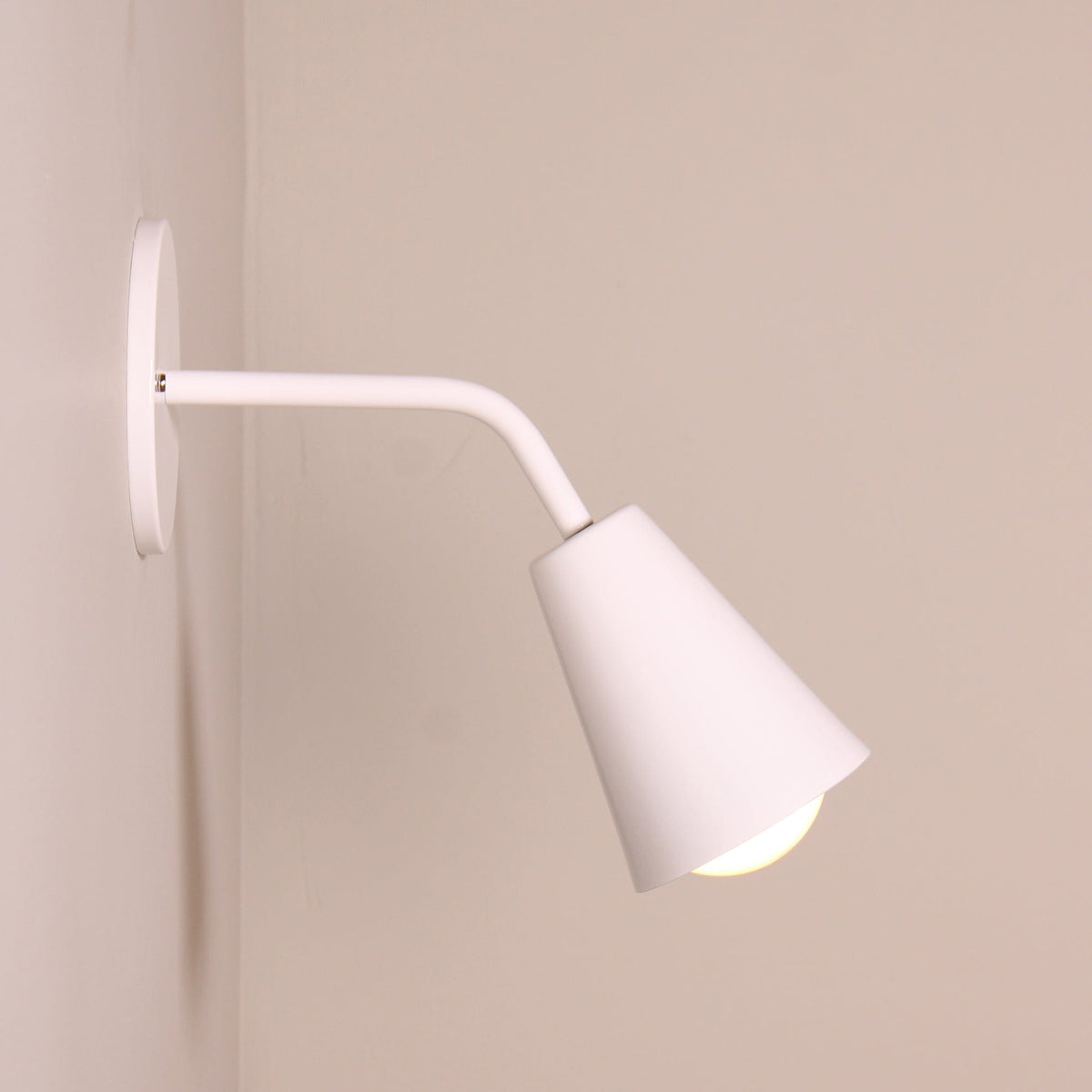 Monte Carlo wall sconce onefortythree