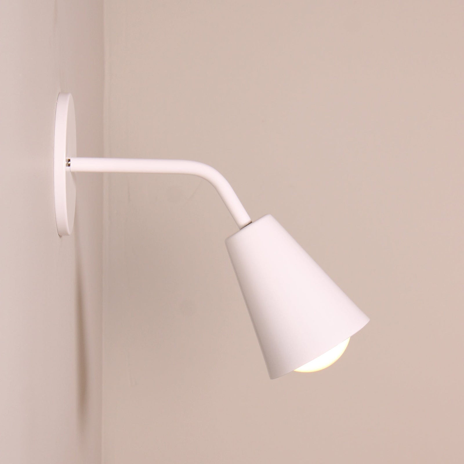 Monte Carlo wall sconce onefortythree