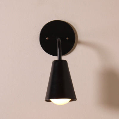 Monte Carlo wall sconce Black / Black shade onefortythree