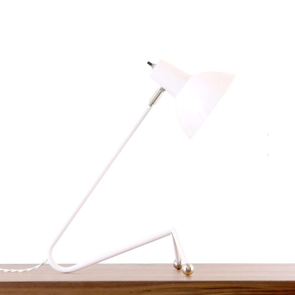Genoa table lamp White / White shade / Brass hardware onefortythree