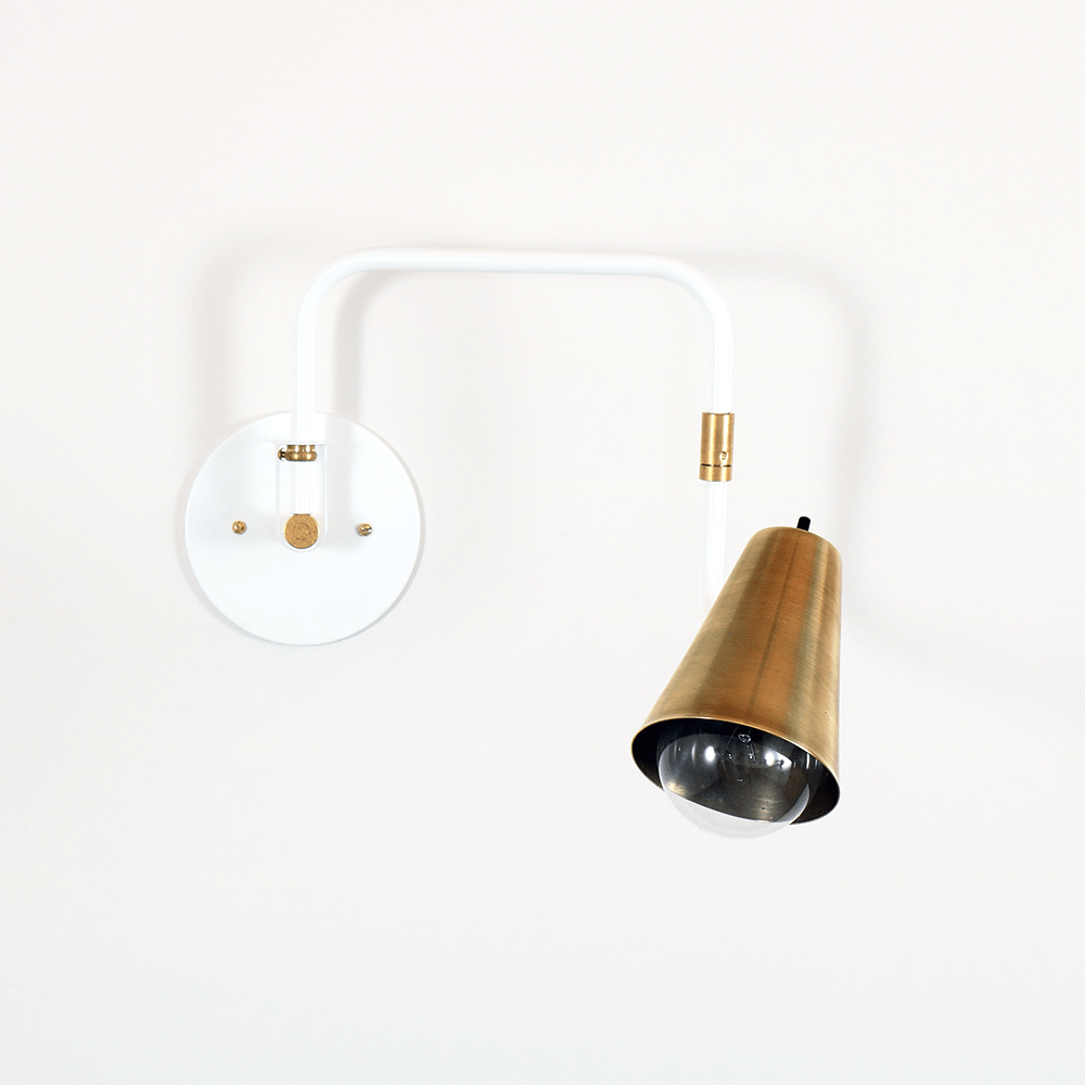 Hardwired Double-jointed lamp White / Brass shade / Brass hardware onefortythree