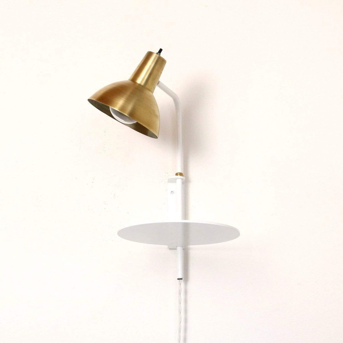 Night shelf White / Brass shade / Brass hardware onefortythree