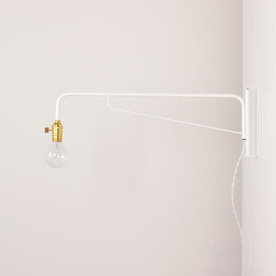 Otis lamp White / Brass (switch on socket) onefortythree