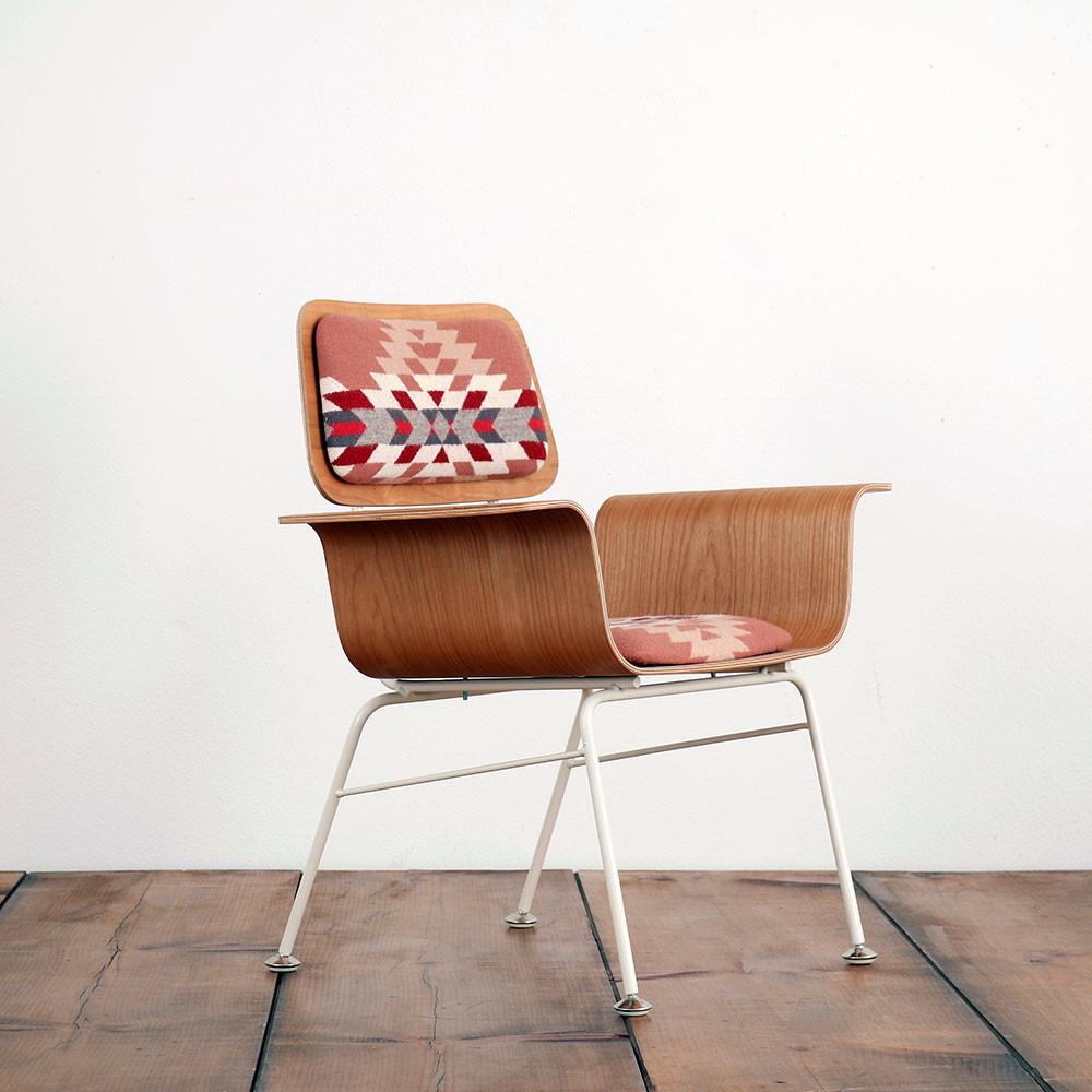 Roxy kid chair onefortythree