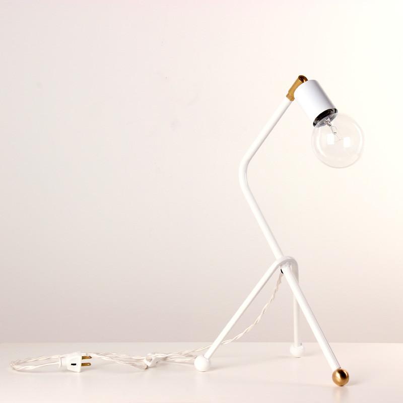 Tripod desk lamp Overton / Brass / Brass socket onefortythree