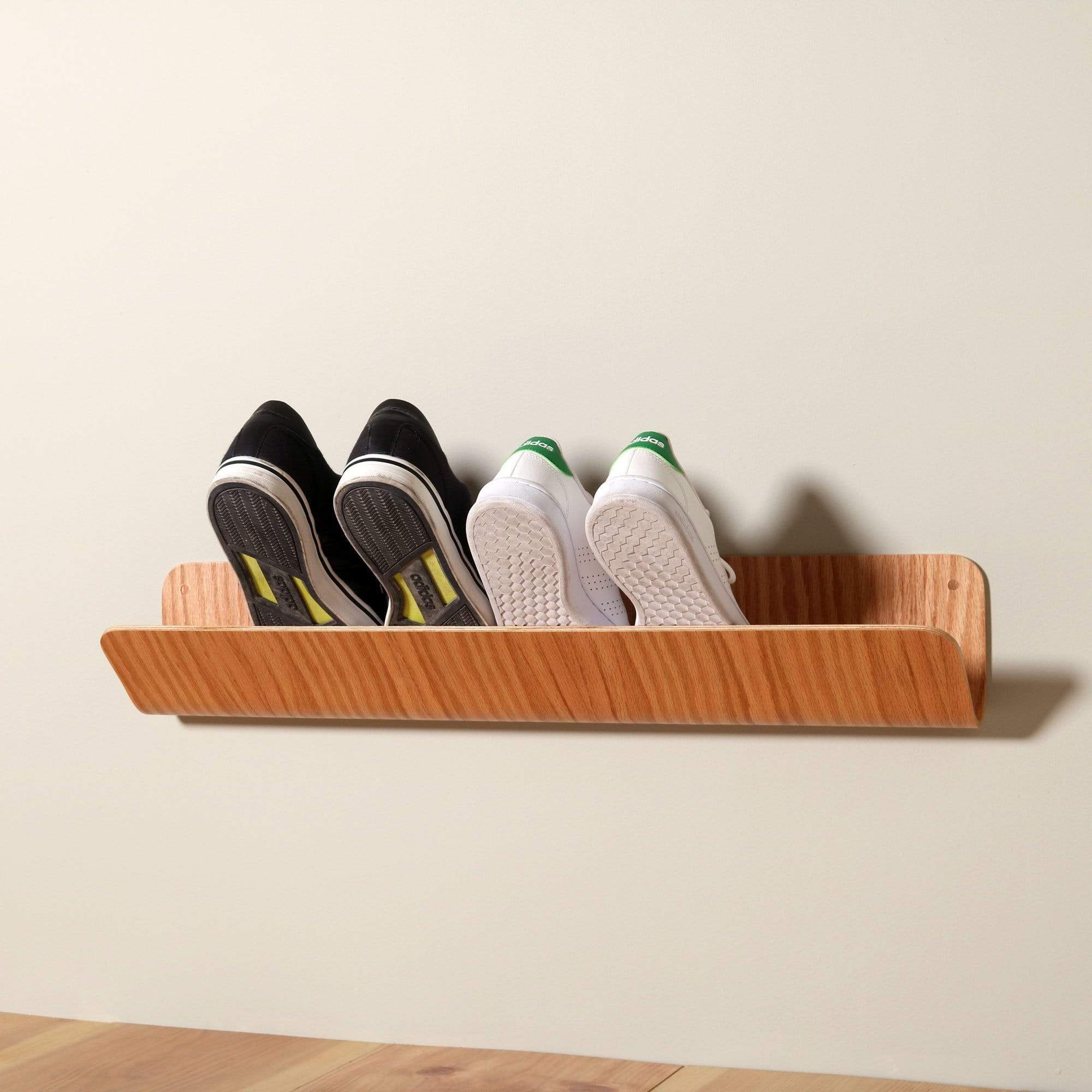 Wall mounted shoe rack Oak onefortythree