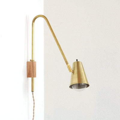 Wallace lamp Brass lamp and shade / Brass hardware / Oak block onefortythree